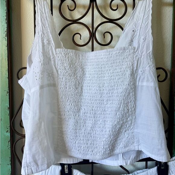 Free People elastic waist cotton pant. White eyelet camisole top elastic. XL - Picture 6 of 13